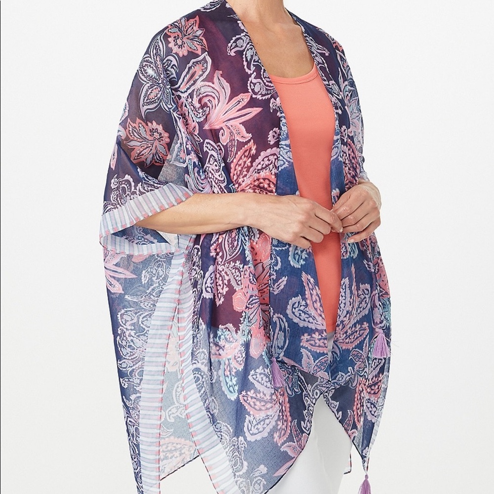Floral Tassle Kimono - Picture 1 of 2